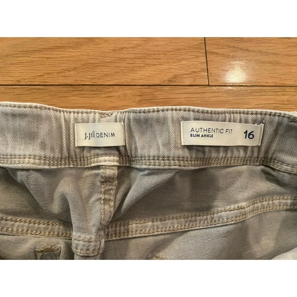 J. Jill Denim Authentic Fit Slim Ankle‎ Jeans Light Grey Size 16 Elastic Back